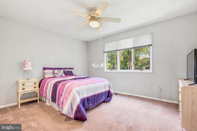 75 TOLL DR, Southampton, PA 18966