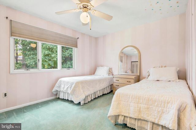 75 TOLL DR, Southampton, PA 18966