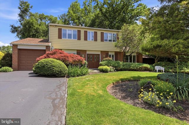 75 TOLL DR, Southampton, PA 18966