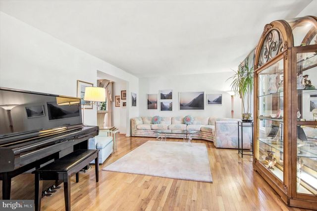 75 TOLL DR, Southampton, PA 18966