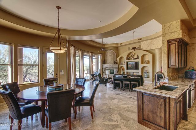 10909 E QUARRY Trail, Scottsdale, AZ 85262