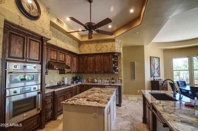 10909 E QUARRY Trail, Scottsdale, AZ 85262