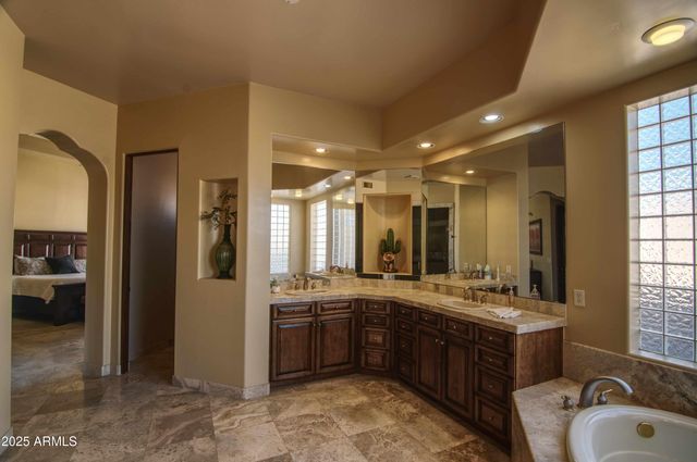 10909 E QUARRY Trail, Scottsdale, AZ 85262