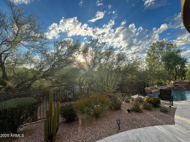 10909 E QUARRY Trail, Scottsdale, AZ 85262