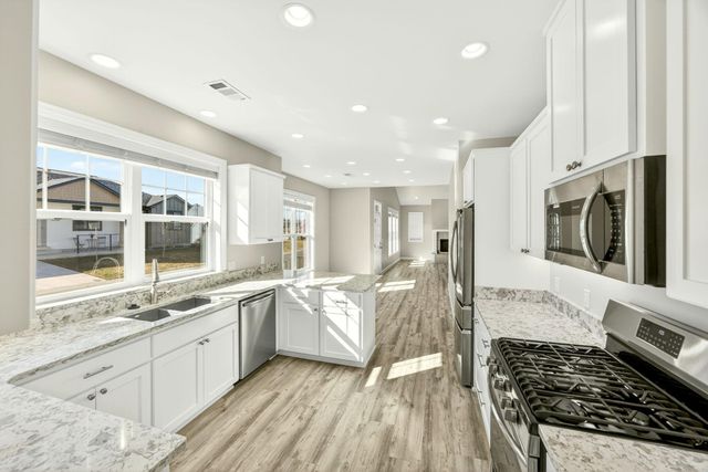 280 Oak Valley Drive, Talent, OR 97540