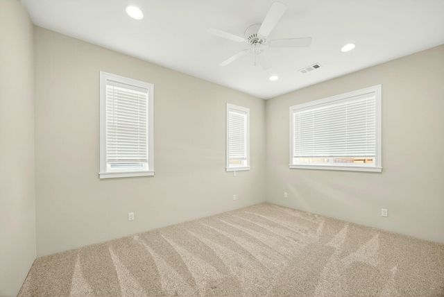 280 Oak Valley Drive, Talent, OR 97540