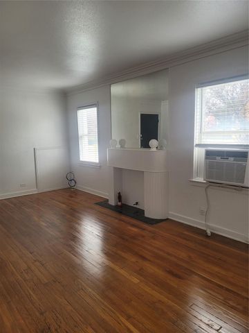 1920 Binz Street 6, Houston, TX 77004