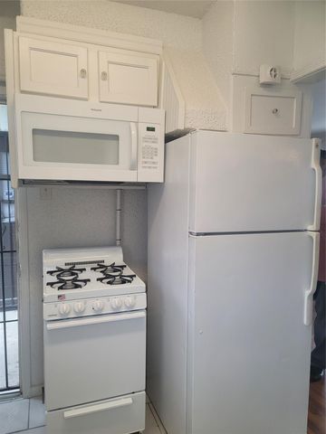 1920 Binz Street 6, Houston, TX 77004