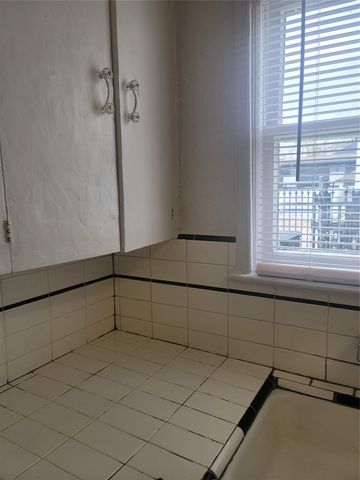 1920 Binz Street 6, Houston, TX 77004