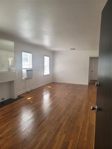 1920 Binz Street 6, Houston, TX 77004