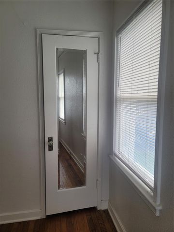 1920 Binz Street 6, Houston, TX 77004