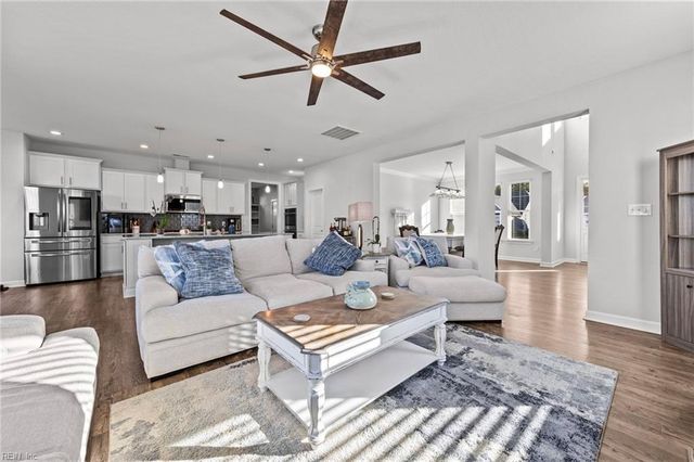2848 Kingsfield DR, Virginia Beach, VA 23456