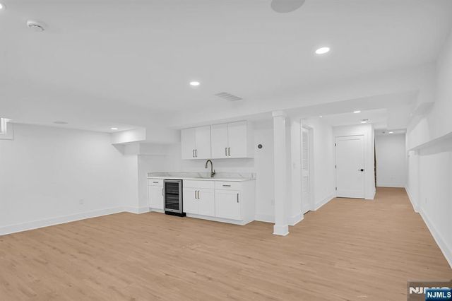 25 Wardell Road, Livingston, NJ 07039