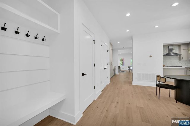 25 Wardell Road, Livingston, NJ 07039