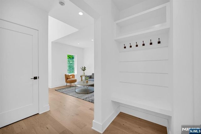 25 Wardell Road, Livingston, NJ 07039