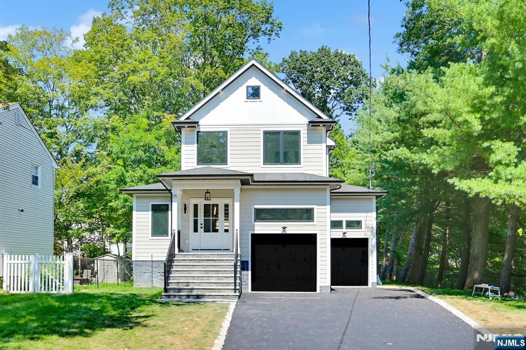 25 Wardell Road, Livingston, NJ 07039