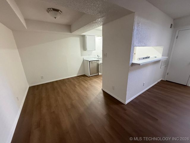 2218 E 66th Place 1101, Tulsa, OK 74136