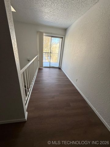 2218 E 66th Place 1101, Tulsa, OK 74136