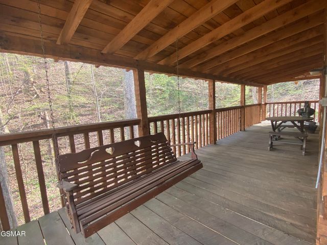 2601 Black Bear Lane, Sevierville, TN 37876