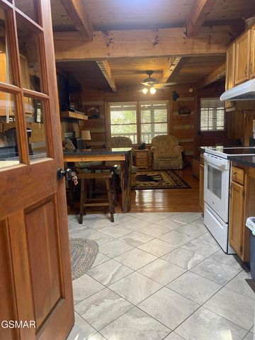 2601 Black Bear Lane, Sevierville, TN 37876