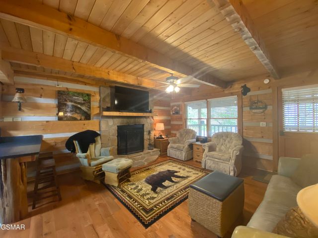 2601 Black Bear Lane, Sevierville, TN 37876