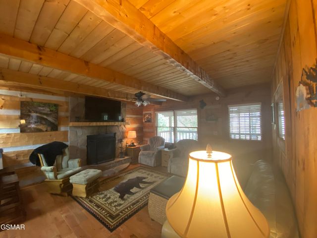 2601 Black Bear Lane, Sevierville, TN 37876