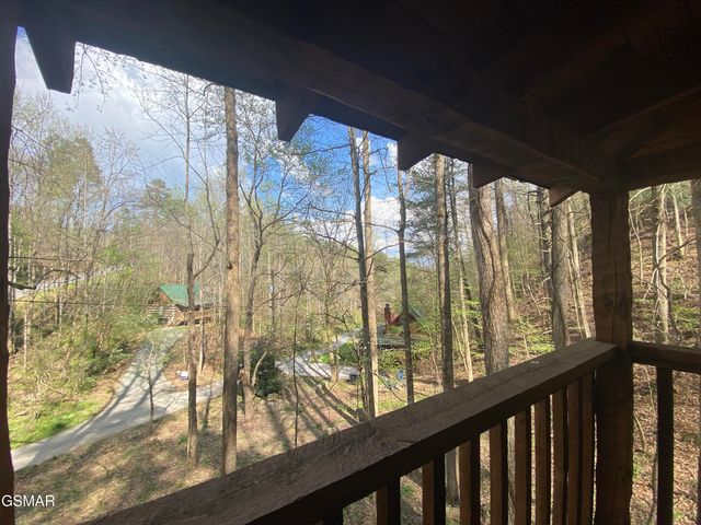 2601 Black Bear Lane, Sevierville, TN 37876