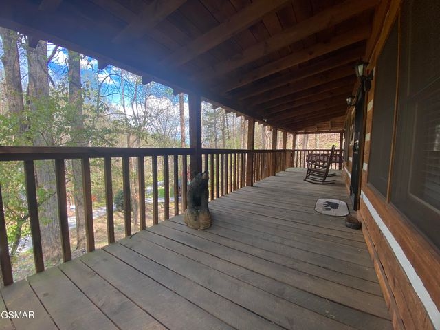 2601 Black Bear Lane, Sevierville, TN 37876