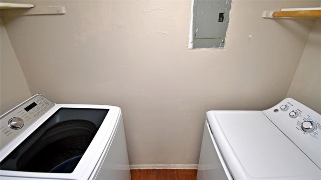 4411 Whispering Valley DR C, Austin, TX 78727