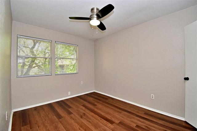 4411 Whispering Valley DR C, Austin, TX 78727