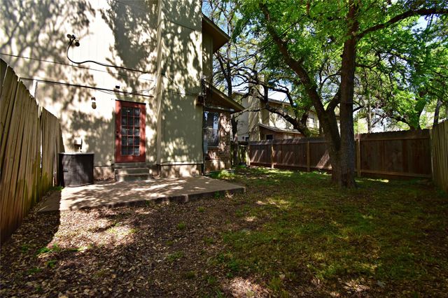 4411 Whispering Valley DR C, Austin, TX 78727