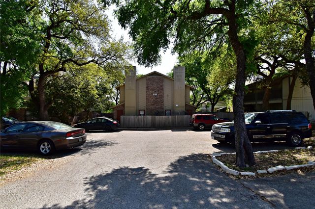 4411 Whispering Valley DR C, Austin, TX 78727