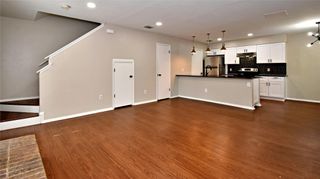 4411 Whispering Valley DR C, Austin, TX 78727