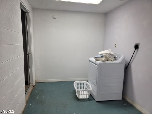 511 Wyoming RD, Lehigh Acres, FL 33936