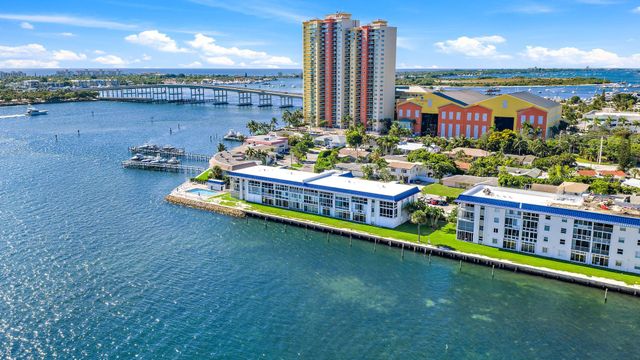 400 Wilma Circle 206, Riviera Beach, FL 33404