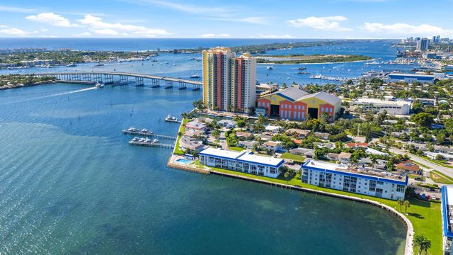 400 Wilma Circle 206, Riviera Beach, FL 33404