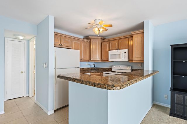 400 Wilma Circle 206, Riviera Beach, FL 33404
