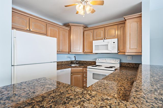 400 Wilma Circle 206, Riviera Beach, FL 33404