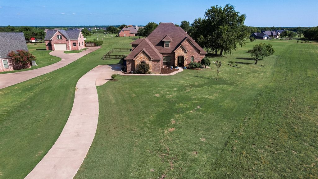 1127 Sonora Court, Royse City, TX 75189
