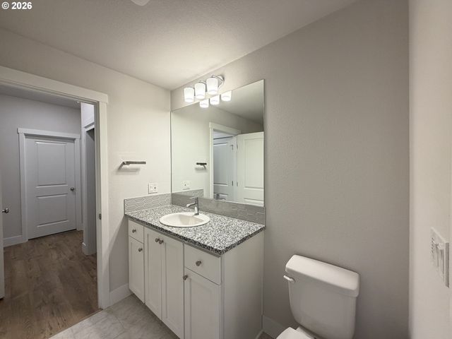 18404 Sw SUGARLOAF Ln, Beaverton, OR 97007
