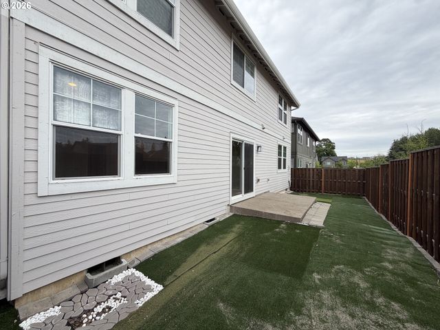 18404 Sw SUGARLOAF Ln, Beaverton, OR 97007