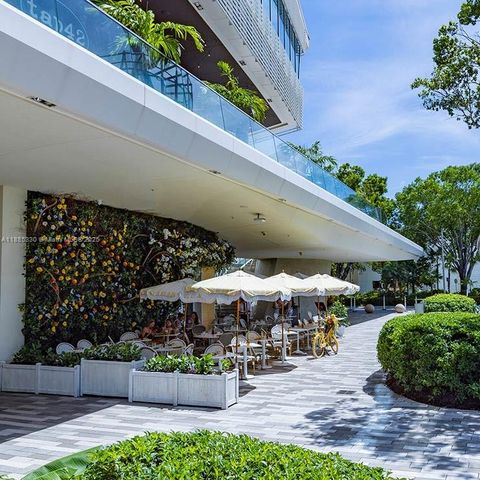 2050 NE 140th St 1, North Miami Beach, FL 33181