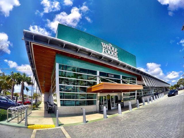 2050 NE 140th St 1, North Miami Beach, FL 33181