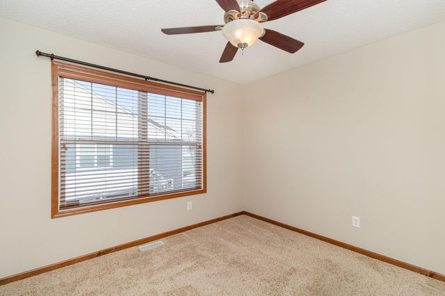 15614 Emerald Drive N 9, Hugo, MN 55038