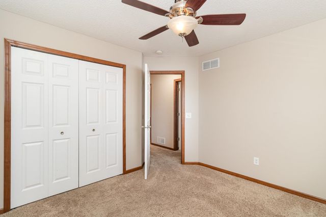 15614 Emerald Drive N 9, Hugo, MN 55038