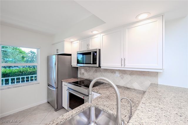 3055 Riviera DR 306, Naples, FL 34103