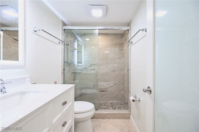 3055 Riviera DR 306, Naples, FL 34103