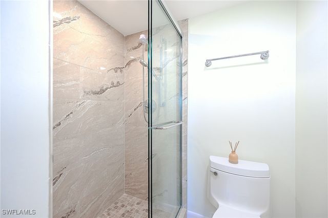 3055 Riviera DR 306, Naples, FL 34103