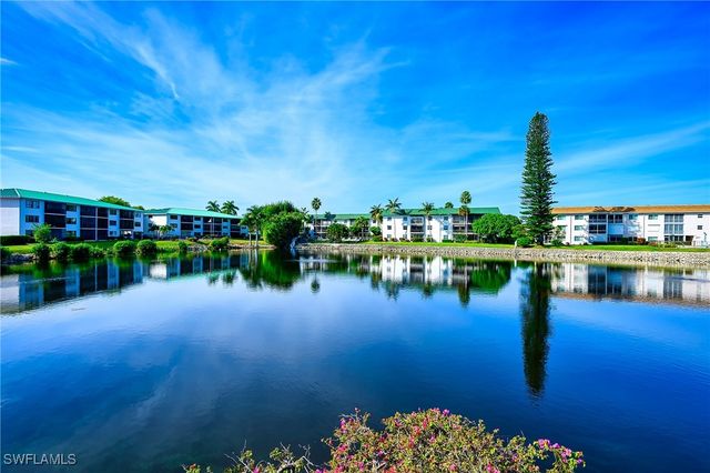 3055 Riviera DR 306, Naples, FL 34103