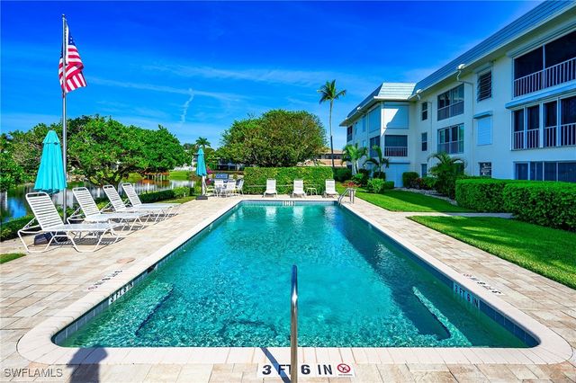 3055 Riviera DR 306, Naples, FL 34103